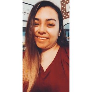 Meet your Posher, Antonia